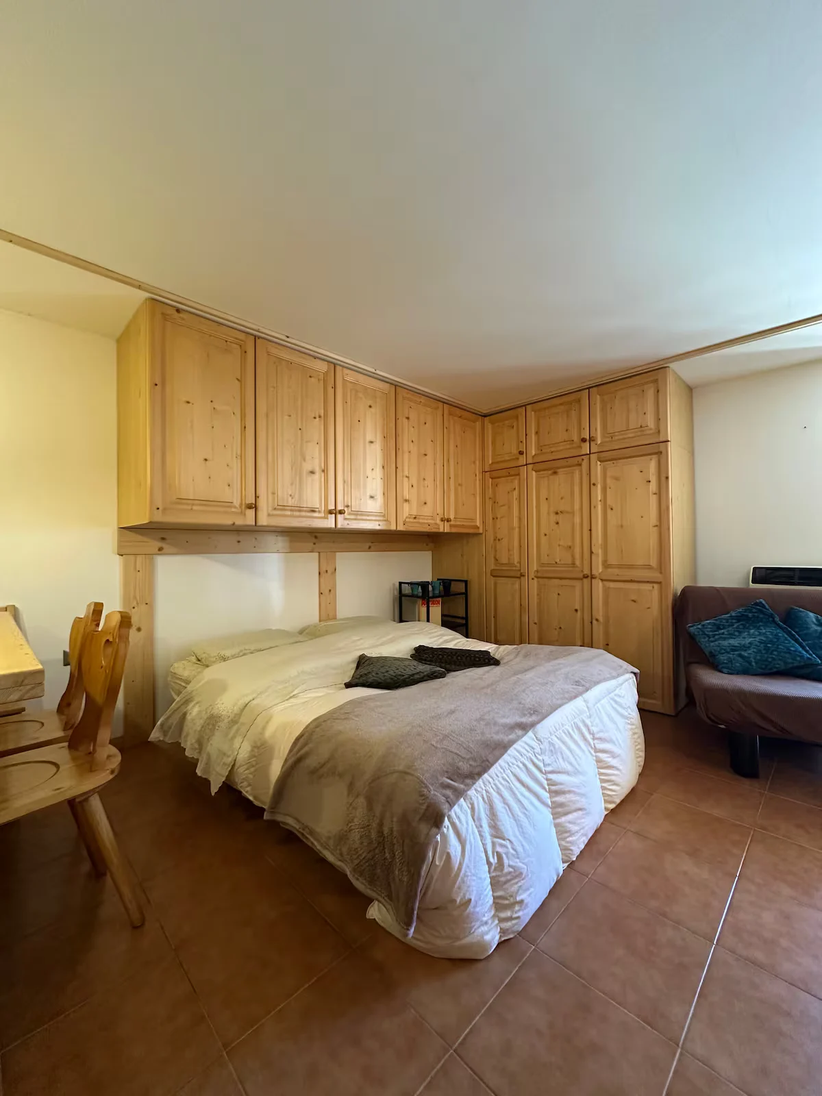 Wood Peak Apartment — foto 1 di 6