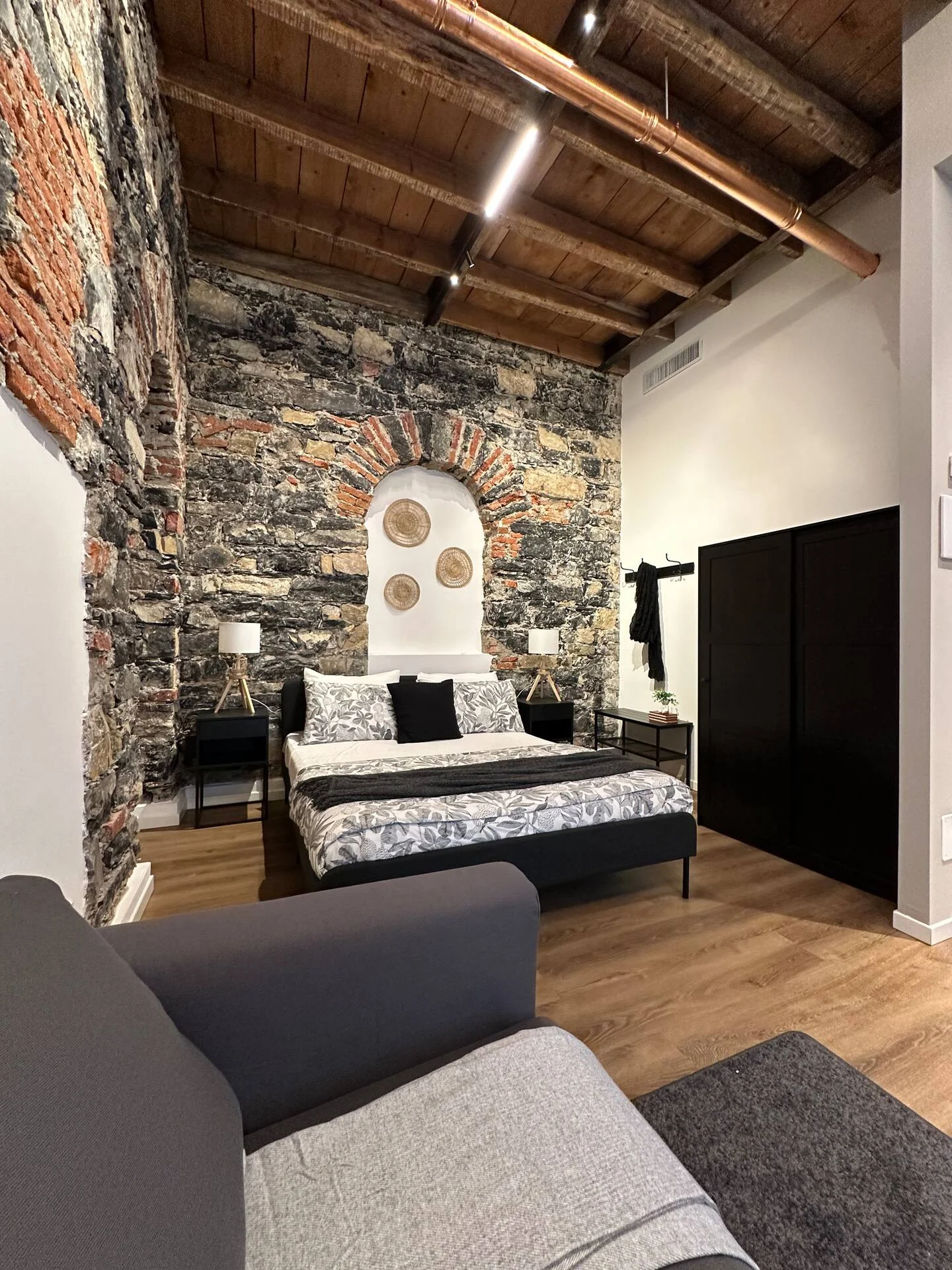 Urban Chic Apartment Black — foto 2 di 7