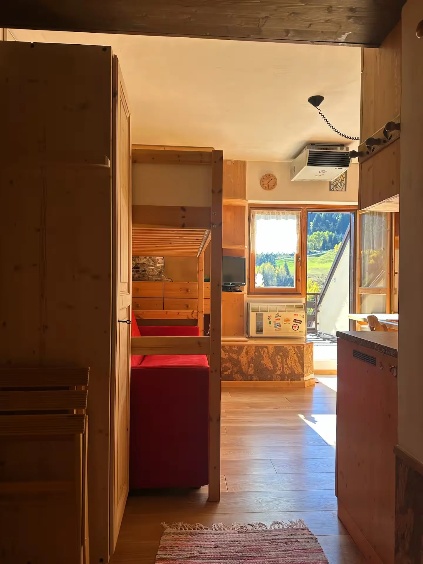 Alpine Breeze Lodge — foto 2 di 6