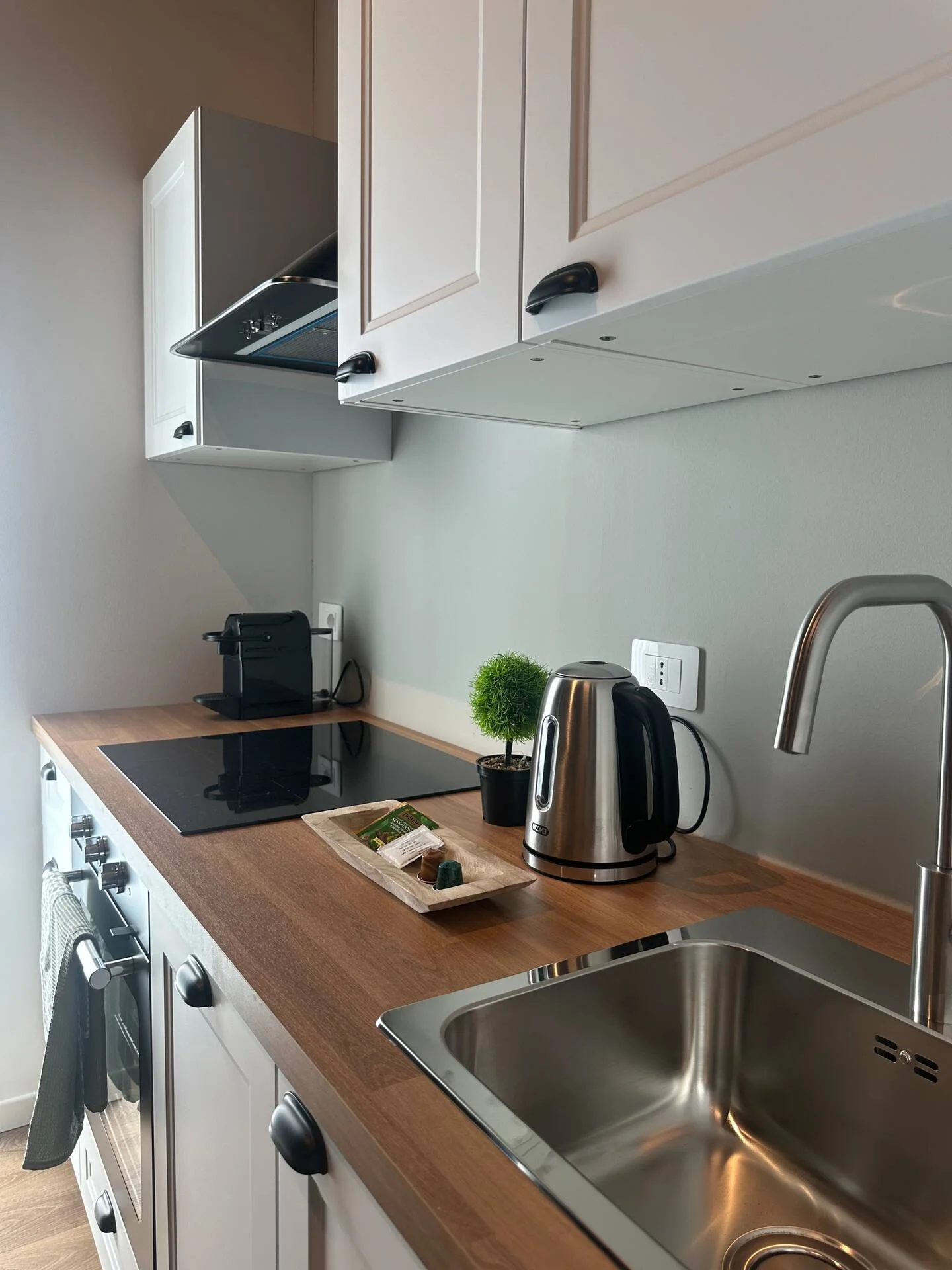 Urban Chic Apartment White — foto 3 di 6