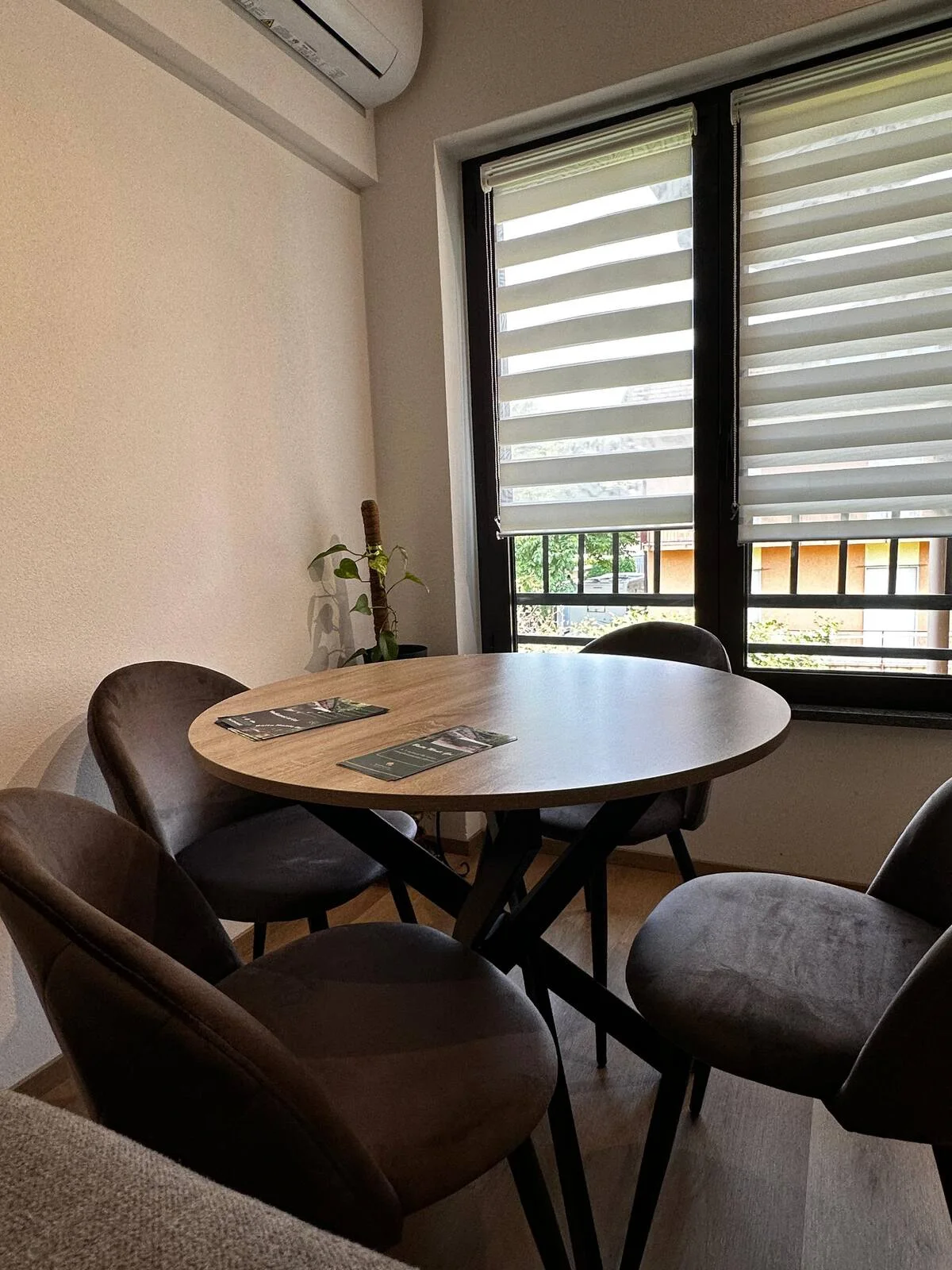 Como's Hill Apartments - Foresta — foto 3 di 6