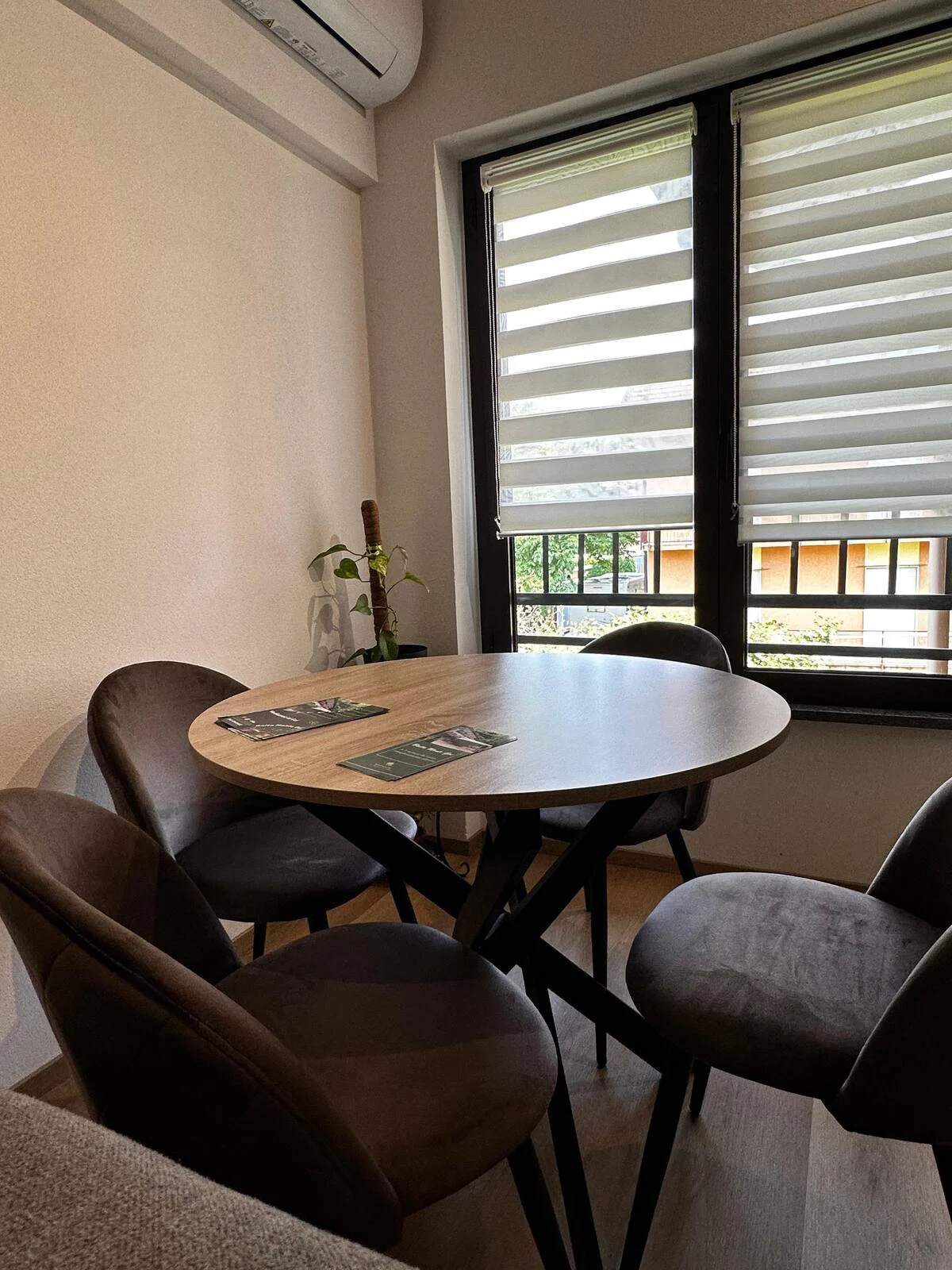 Como's Hill Apartments - Foresta — foto 3 di 6