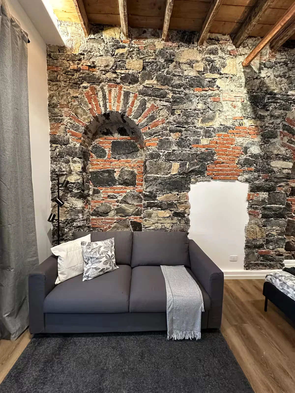 Urban Chic Apartment Black — foto 6 di 7